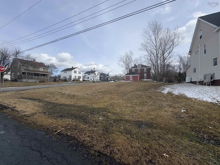 Lot 371 Shelburne Street — photo 1