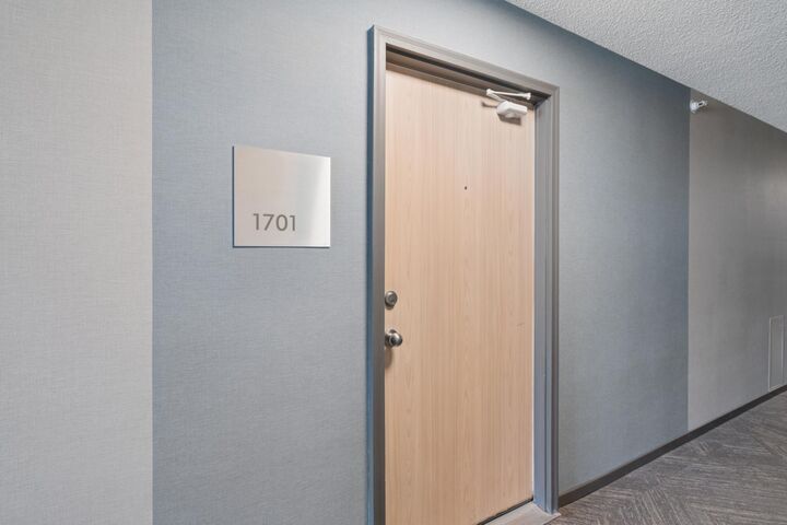 Property Photo:  1225 Lasalle Avenue 1701  MN 55403 