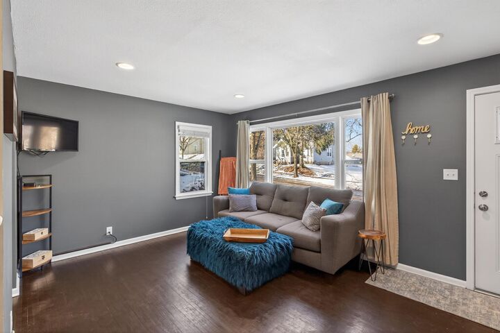 Property Photo:  1032 Margaret Street  MN 55106 