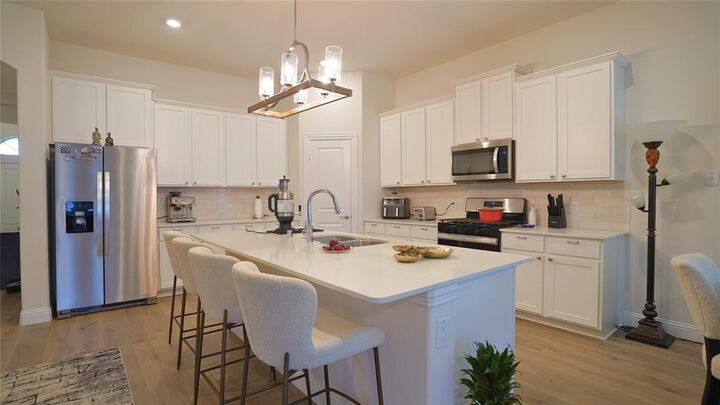 Property Photo:  1101 Ginger Road  TX 76227 