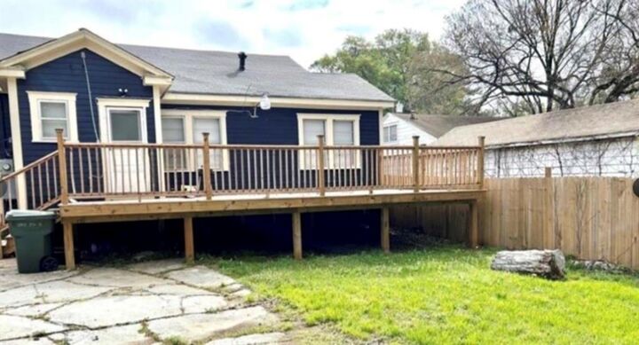 Property Photo: 2812 Elm Street LA 71104