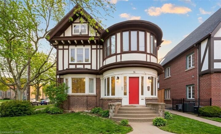 14 Wellington Street — photo 1