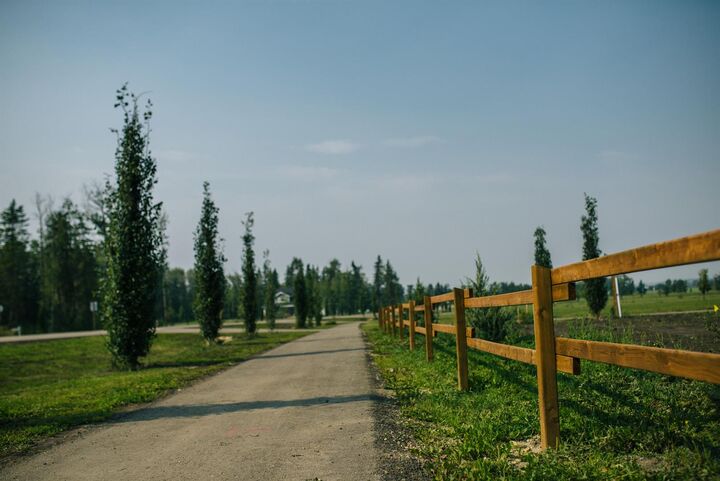 Property Photo: 28124 Township Road 412 25 AB T4L 0J6