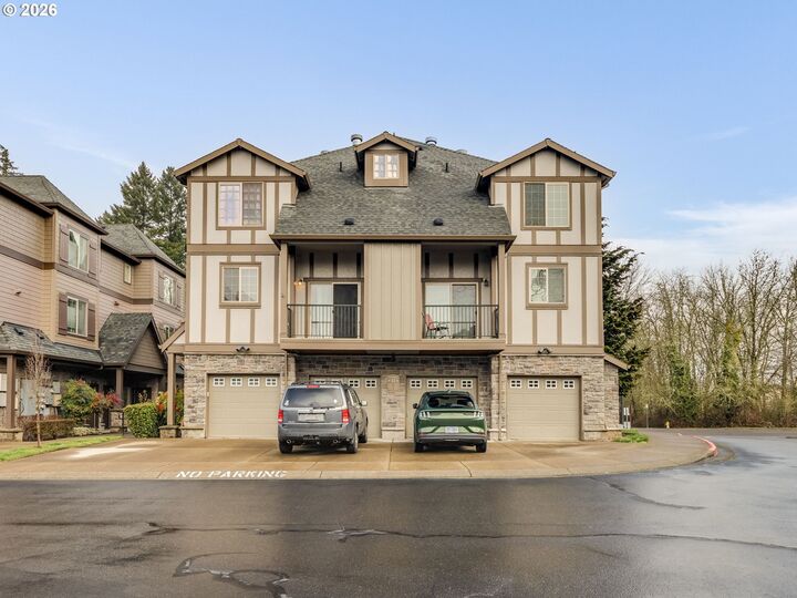 Property Photo: 8139 NE Rockne Way OR 97006