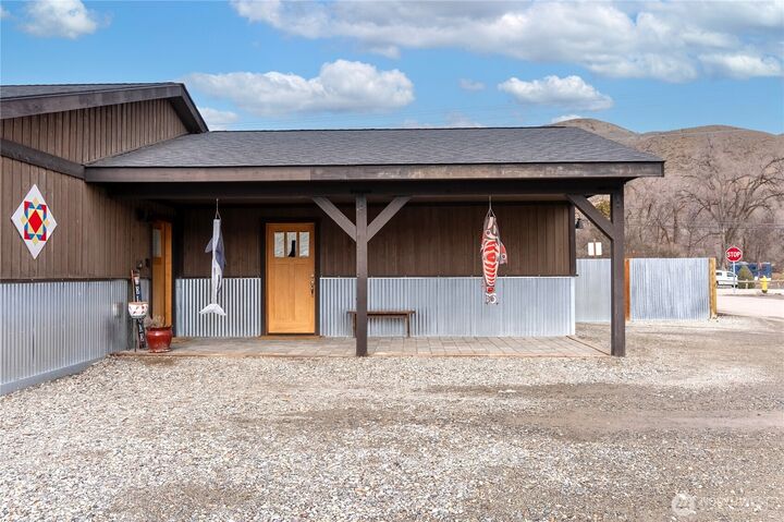 Property Photo:  805  Marble Street  WA 98856 