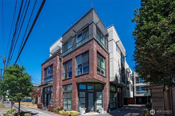 Property Photo: 6312 32nd Avenue NW F WA 98107