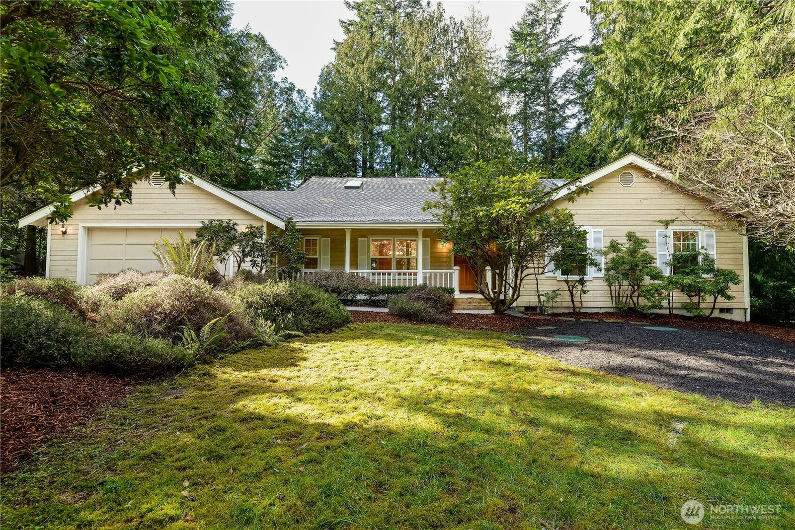 Property Photo: 425 Baycliff Drive WA 98368