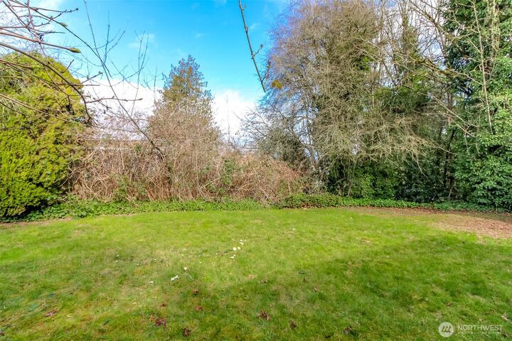 Property Photo:  1434 S 103rd Street  WA 98168 