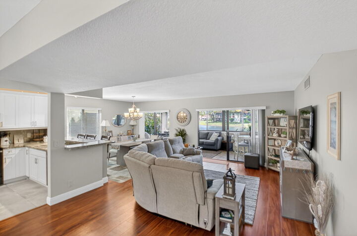 Property Photo:  10663 Ocean Palm Way 101  FL 33437 