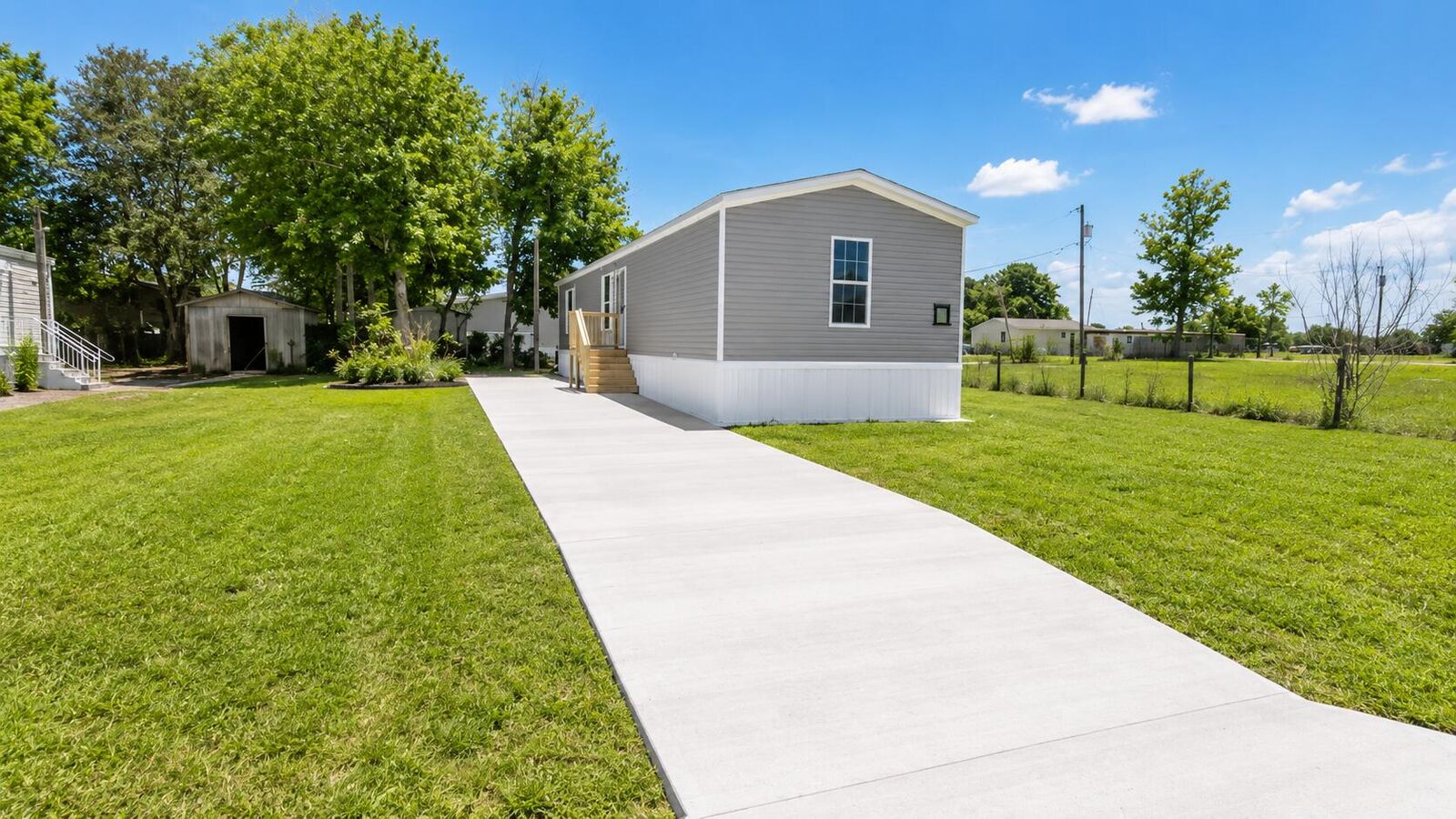 Property Photo: 820 Maryland Avenue FL 33440
