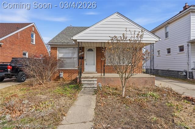 Property Photo:  4956 Middlesex Street  MI 48126 