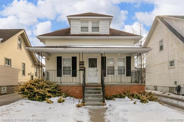 Property Photo: 23921 Oxford Street MI 48124