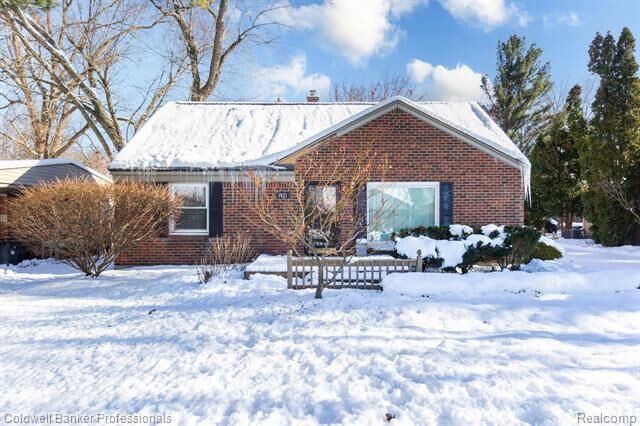 Property Photo: 1921 Beverly Street MI 48320