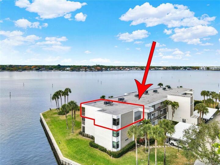 Property Photo:  1950 SW Palm City Road 13-301  FL 34994 