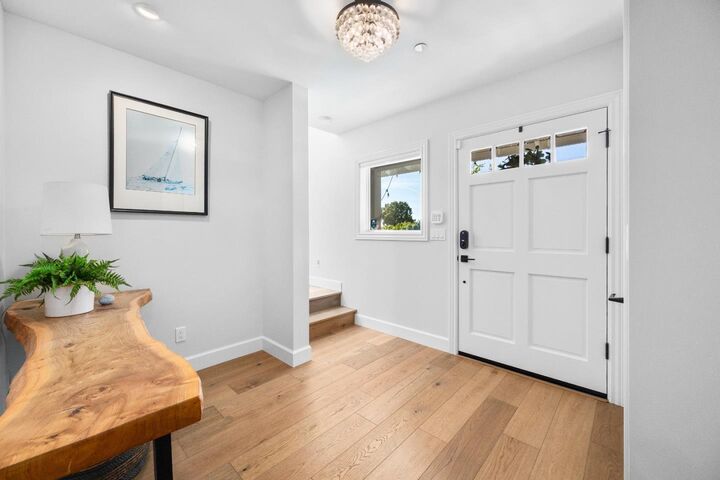 Property Photo:  124 Lagunitas Court  CA 95003 