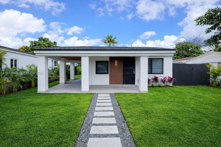 Property Photo: 1645 NE 180th St FL 33162