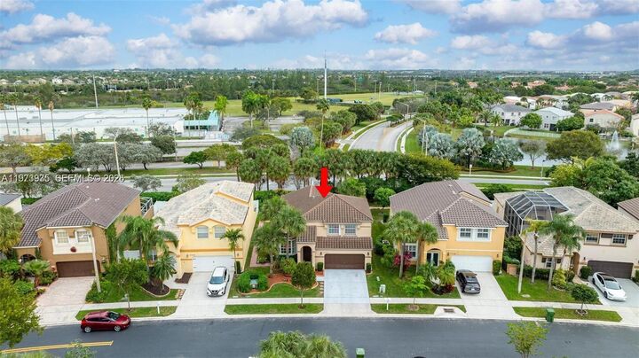 Property Photo:  15522 NW 12th Ct  FL 33028 