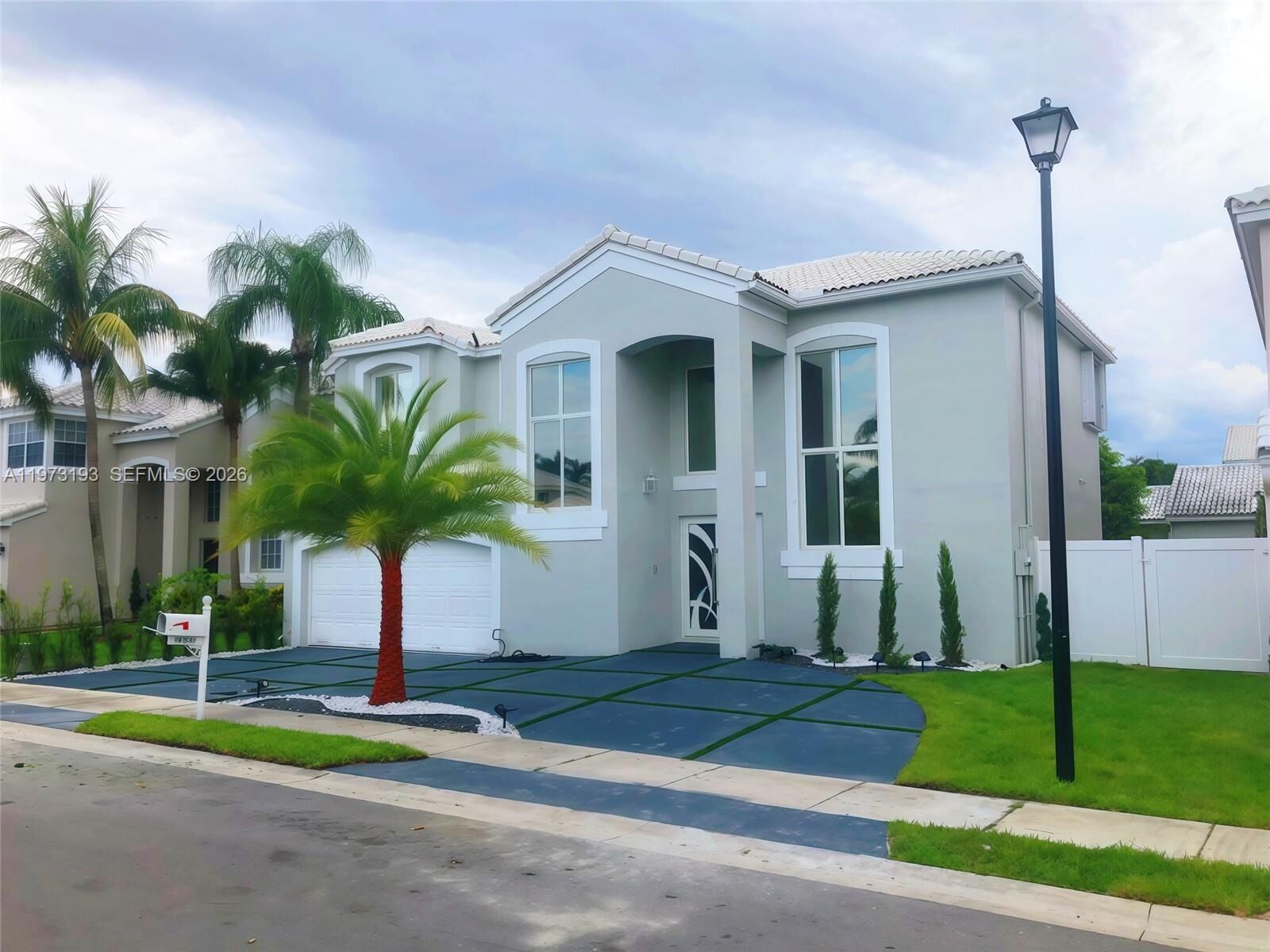 Property Photo:  926 SW 102nd Ter  FL 33025 