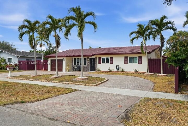 Property Photo: 4925 Tyler St FL 33021