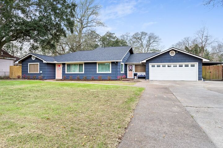 Property Photo:  1011 Central Dr  TX 77706 