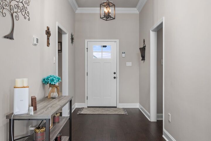 Property Photo:  204 Nellie Faye Ln  AL 35759 