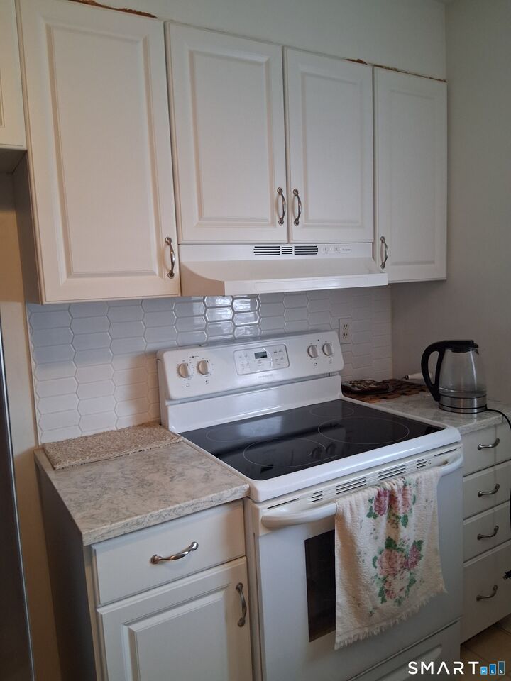 Property Photo: 112 Worth Avenue CT 06518