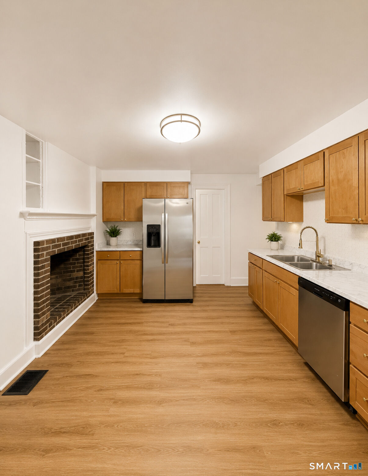 Property Photo: 493 High Street CT 06461