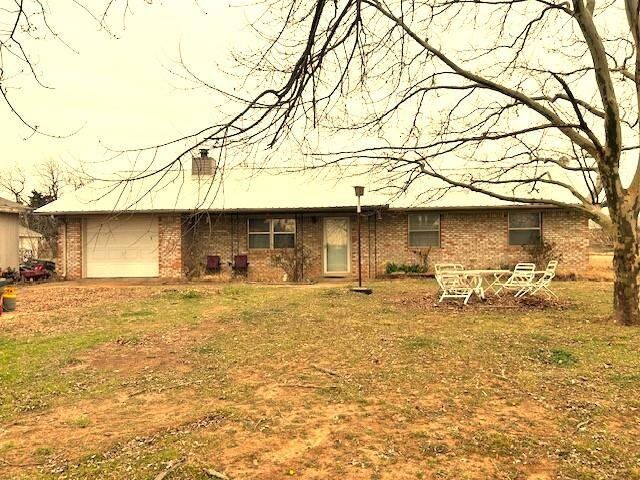 Property Photo:  7009 Norrie Lane  OK 74074 