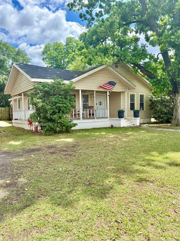 Property Photo:  116 E Main Street  AL 36345 