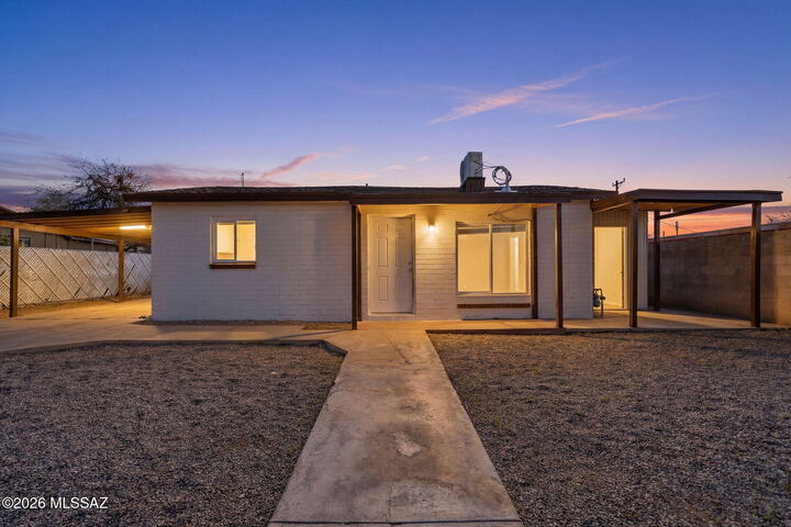Property Photo: 425 W Missouri Street AZ 85714