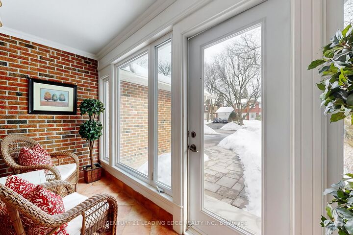 Photo de la propriété:  22 Sir Gawaine Place  ON L3P 3A2 