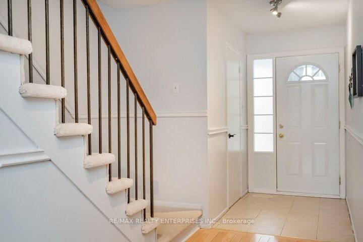 Property Photo: 830 Stainton Drive 58 ON L5C 2Z3