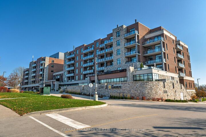 Property Photo: 3290 New Street 106 ON L7N 1M8