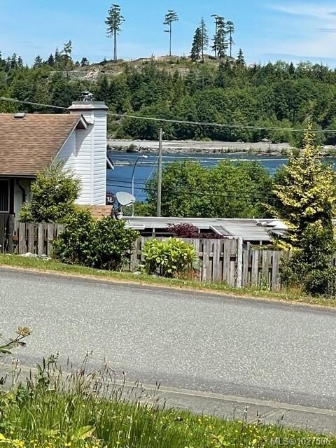 Property Photo: 6110 Hunt St BC V0N 2P0