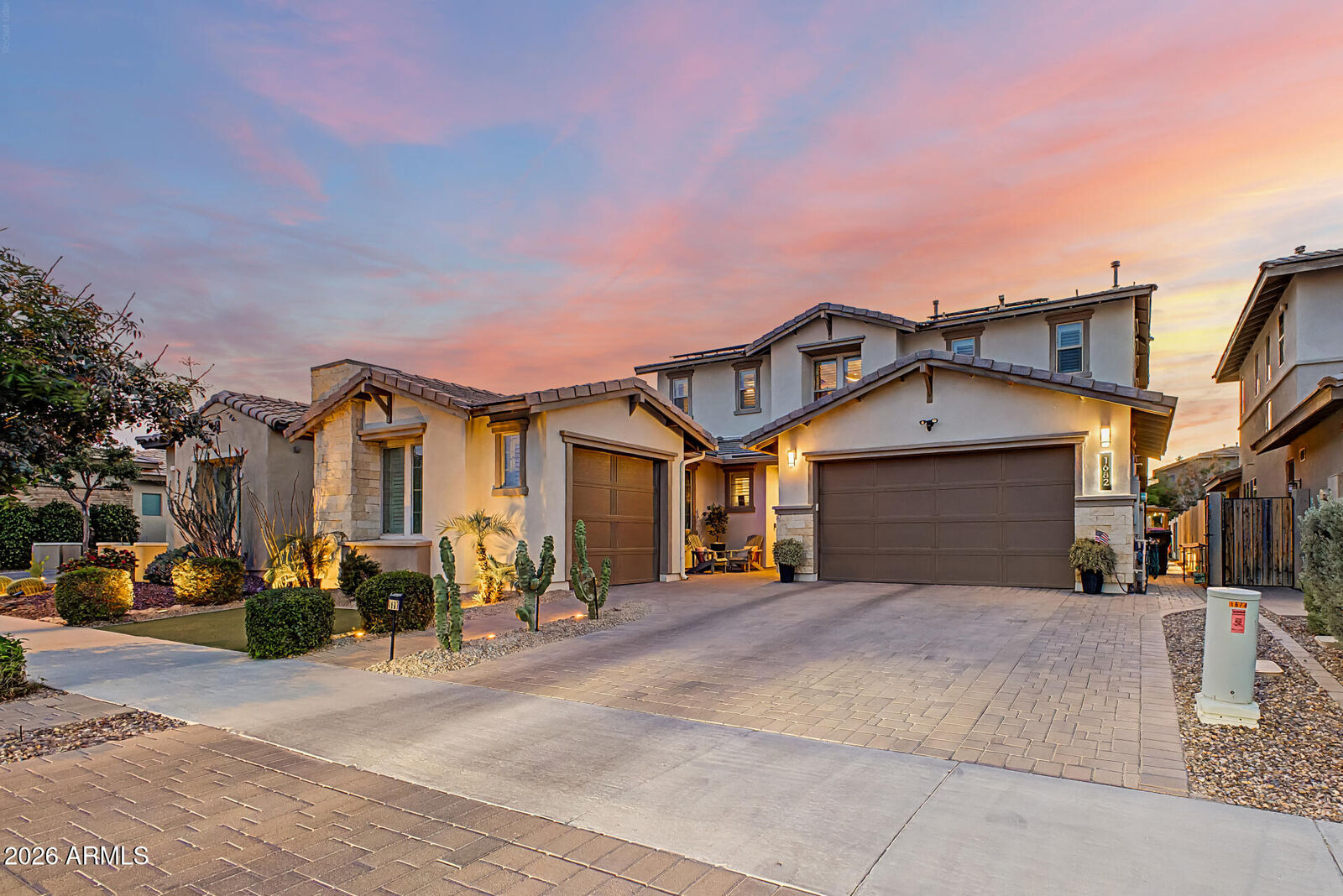 Property Photo:  1682 S Henry Lane  AZ 85295 