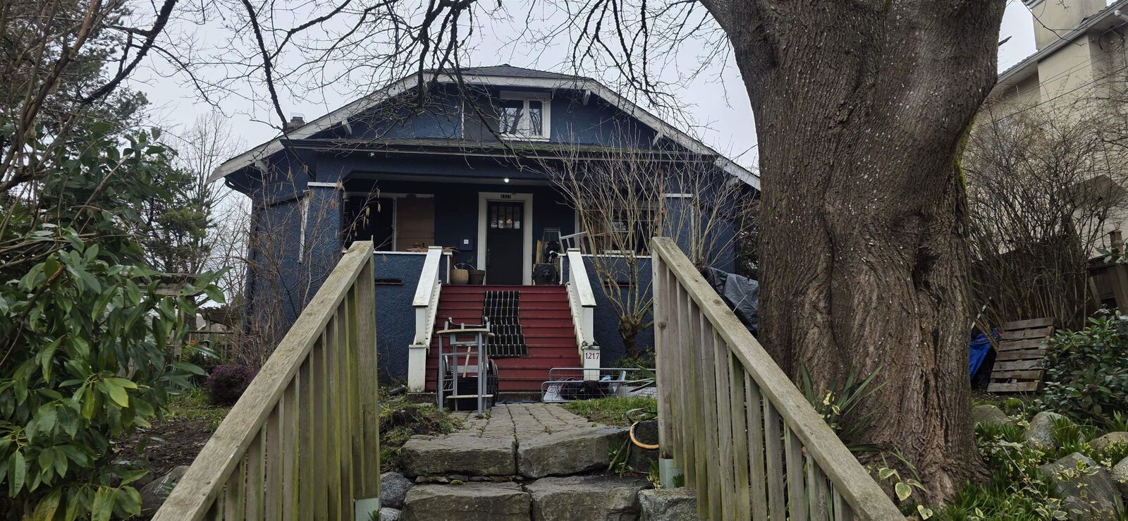 Property Photo: 1217 Sixth Avenue BC V3M 2C1
