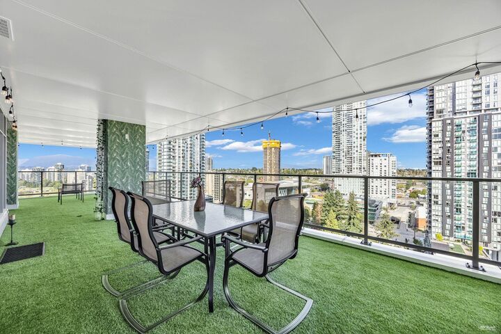 Property Photo:  13350 Central Ave Avenue 1403  BC V3T 0S1 