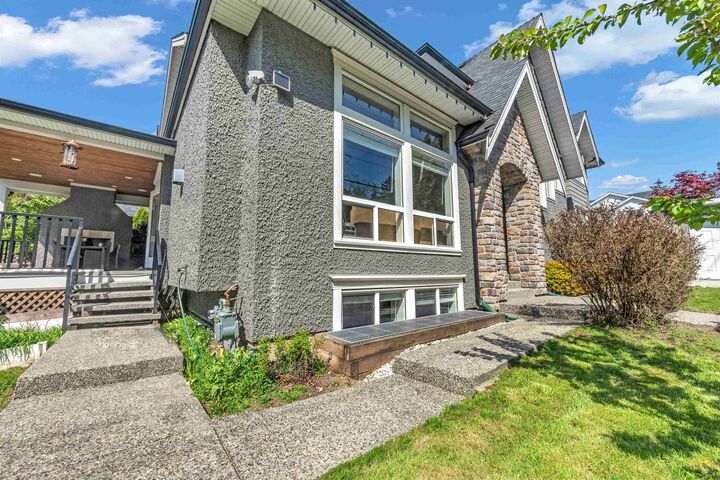 Property Photo: 16329 8 Avenue BC V4A 1A3