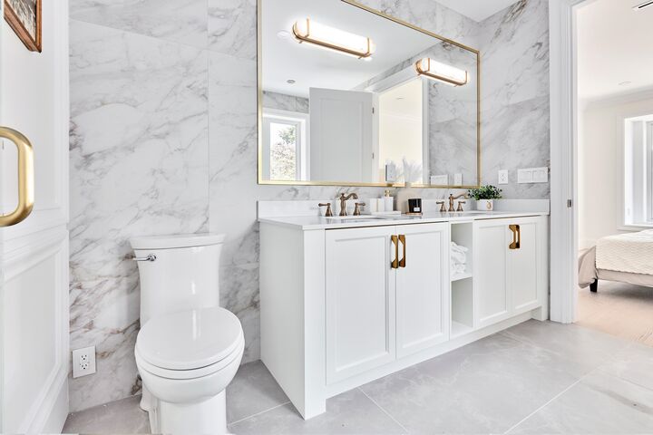 Property Photo: 4005 W 35th Avenue BC V6N 2P4