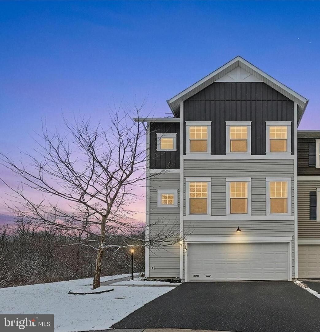 Property Photo:  151 Brasstown Loop  VA 22656 