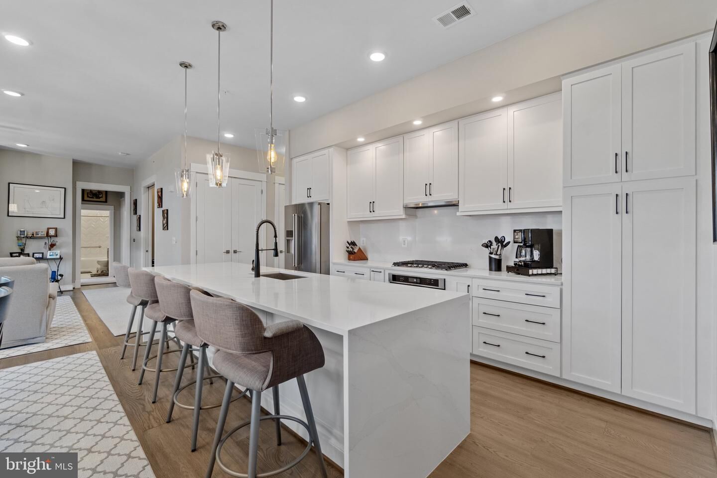 Property Photo:  5 Stationmaster Street SE 400  VA 20175 