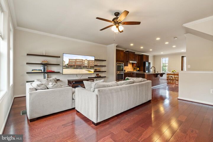 Property Photo:  6654 Bartrams Forest Lane  VA 20169 