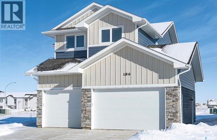 Property Photo: 186 Mazurek Crescent SK S7V 1S2