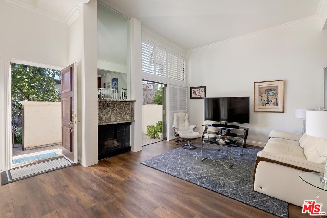 Property Photo:  6263 1/2 Randi Ave  CA 91367 