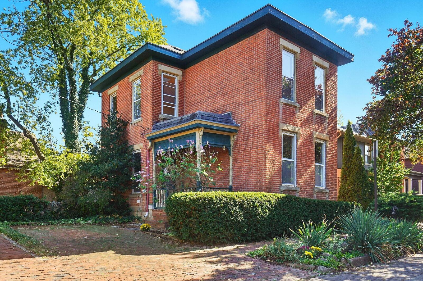 Property Photo:  628 S Grant Avenue  OH 43206 
