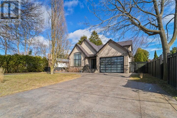 Property Photo:  3168 Lakeshore Road West  ON L6L 1J6 