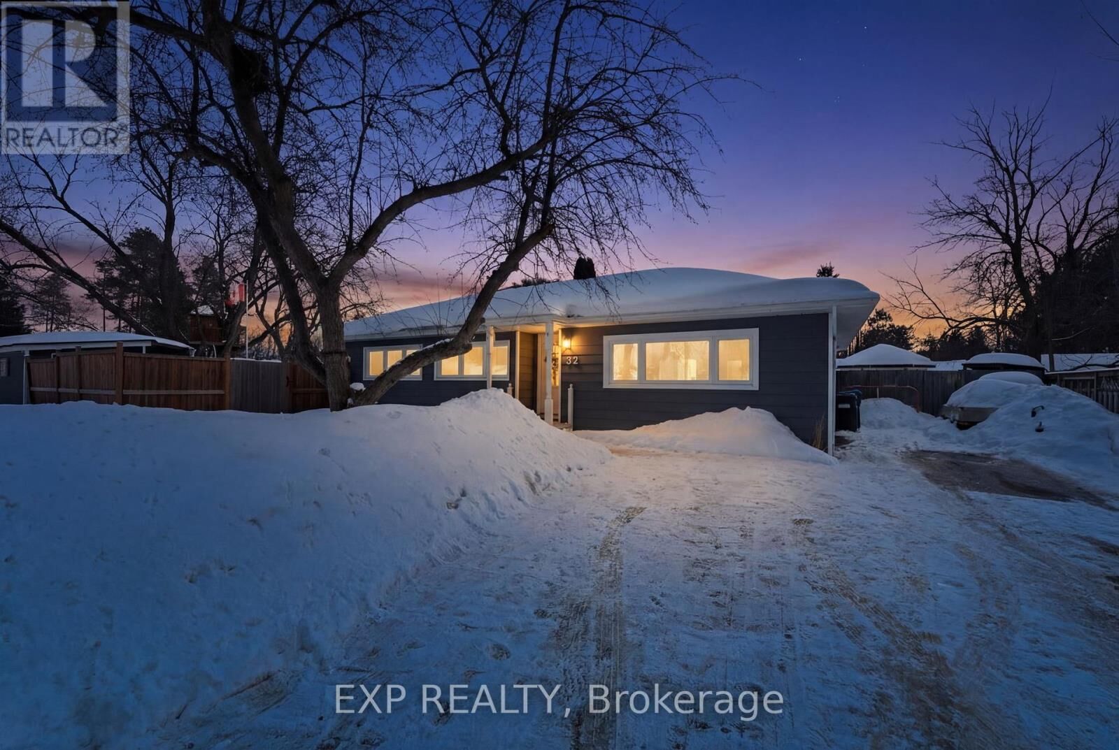 Property Photo: 22 Cecil Street ON L0M 1B3