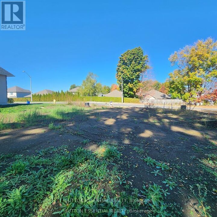 Property Photo: 1465 Flanders Road ON K6V 0A3