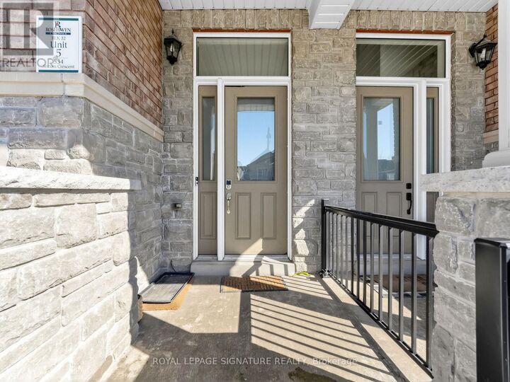 Property Photo:  534 Stream Crescent  ON L6M 1N7 