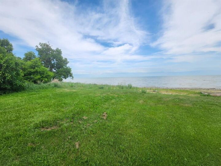59 Beckville Beach Drive — photo 1